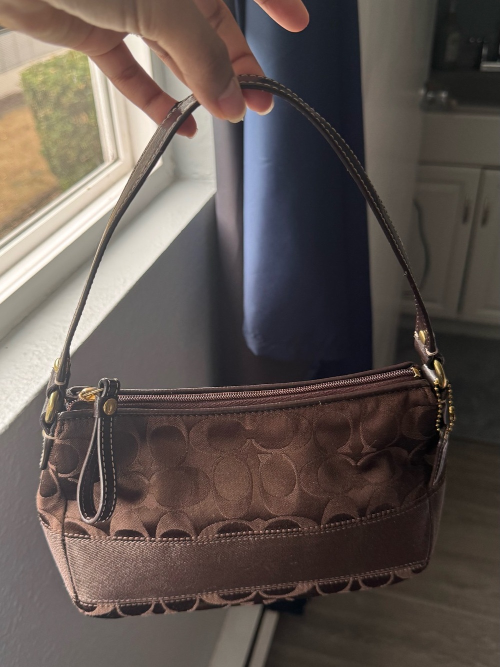 Coach Brown Jacquard Logo Shoulder Bag with Gold Hardware - Picture 2 of 8